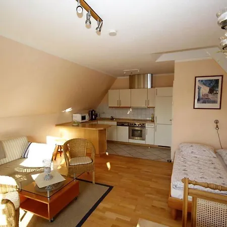On The Old River Modern Retreat * Rostock