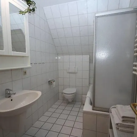 On The Old River Modern Retreat 펜션 로스토크