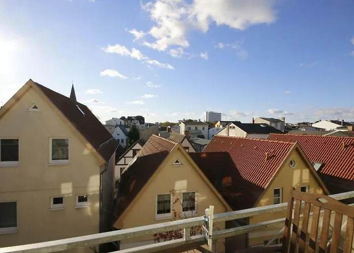 On The Old River Modern Retreat *